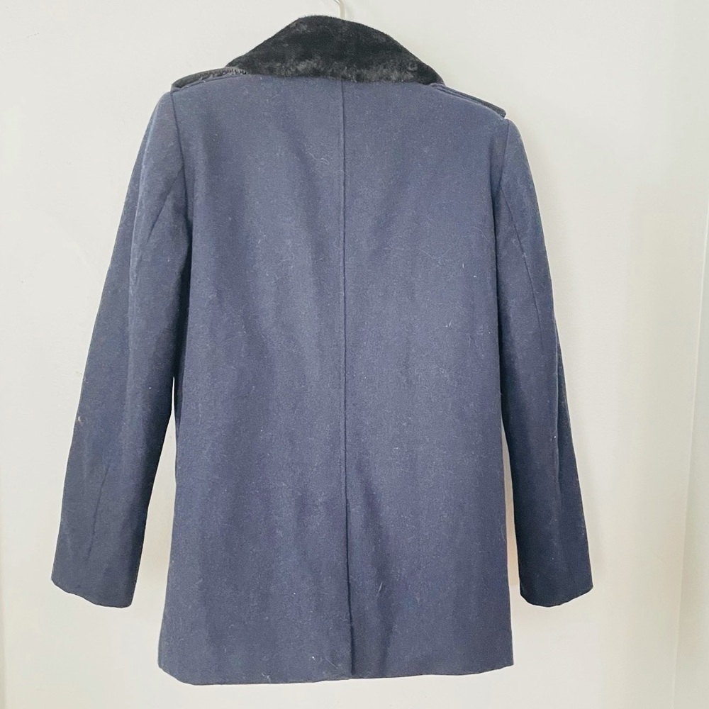 H&M Navy Wool Coat with Faux Fur Collar – Holiday Workwear – Size 8 - Picture 3 of 6